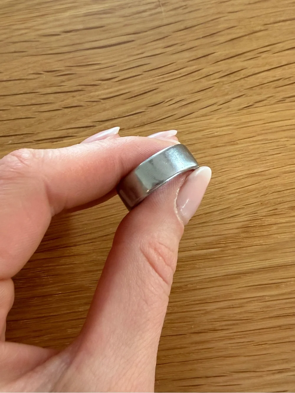 Oura Ring 4- Silver Size 8
